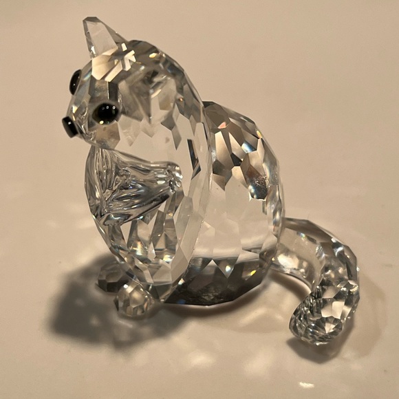 Swarovski crystal sitting cat #160799. Retired 2006. In good condition like new. - Picture 5 of 12